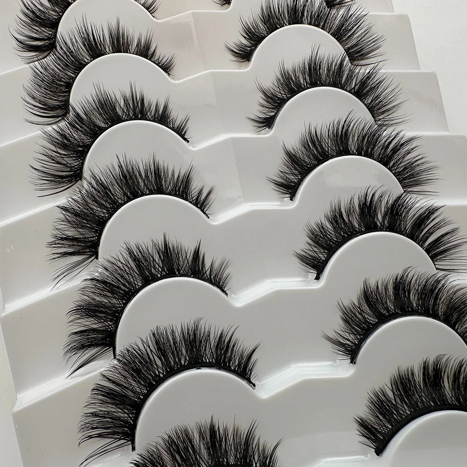 Multi Layered Frizzy Fake Eyelash Strips 3D Disheveled Curled Faux Mink Natural Thick Celebrity Lashes