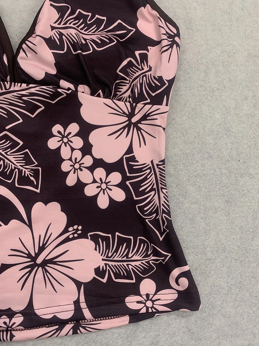 Y2K Ladies Tropical Hibiscus Matching Suit V Neck Cross Back Thin Strap Tank Top Solid Drawstring Shorts Daily Beach Two Piece view 5