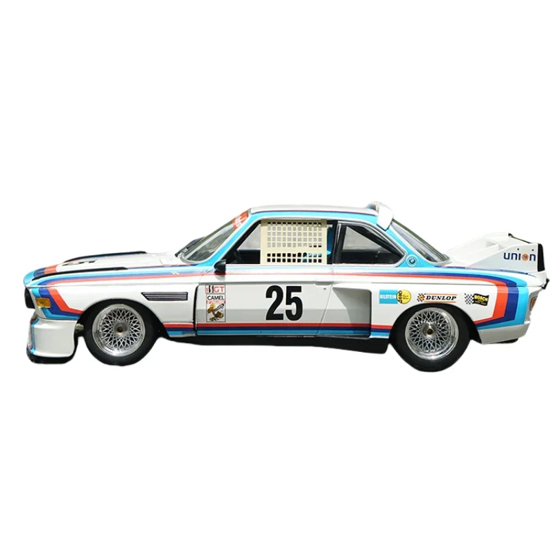 1:18 Original BMW CSL25 diecast alloy car model BMW 3.0 Rally car boy collection decorative display toy gift for children.