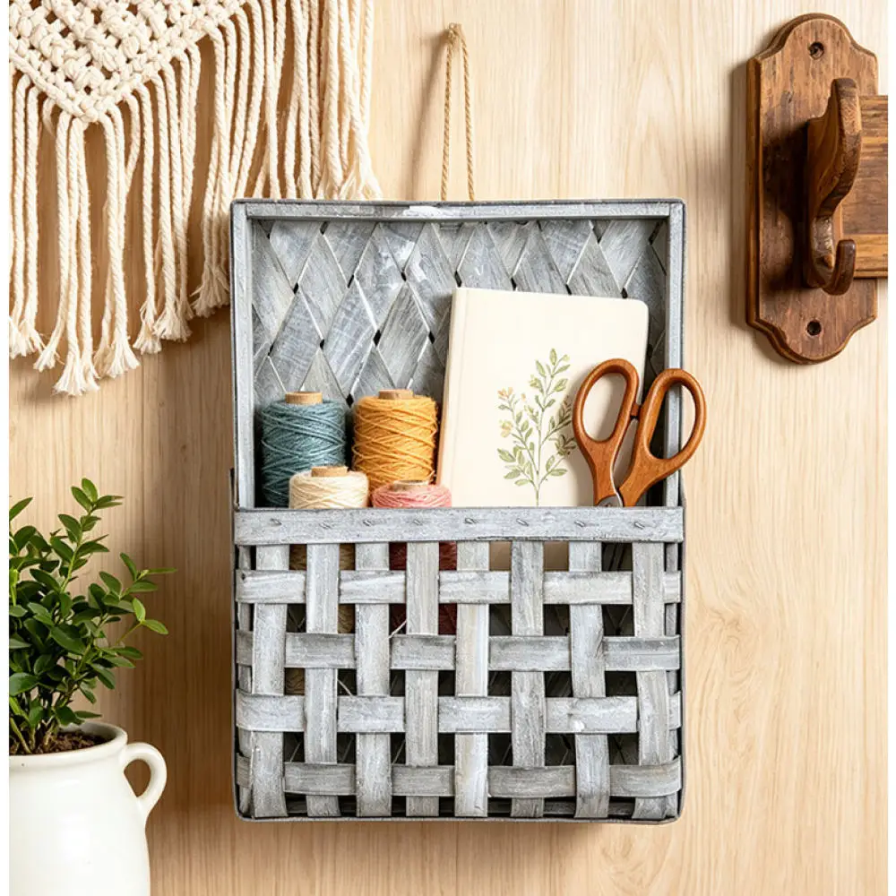 Natural Wooden Hanging Basket Wall Decor Rustic Flower Holder Versatile Organizer Storage Box For Home Interior Design
