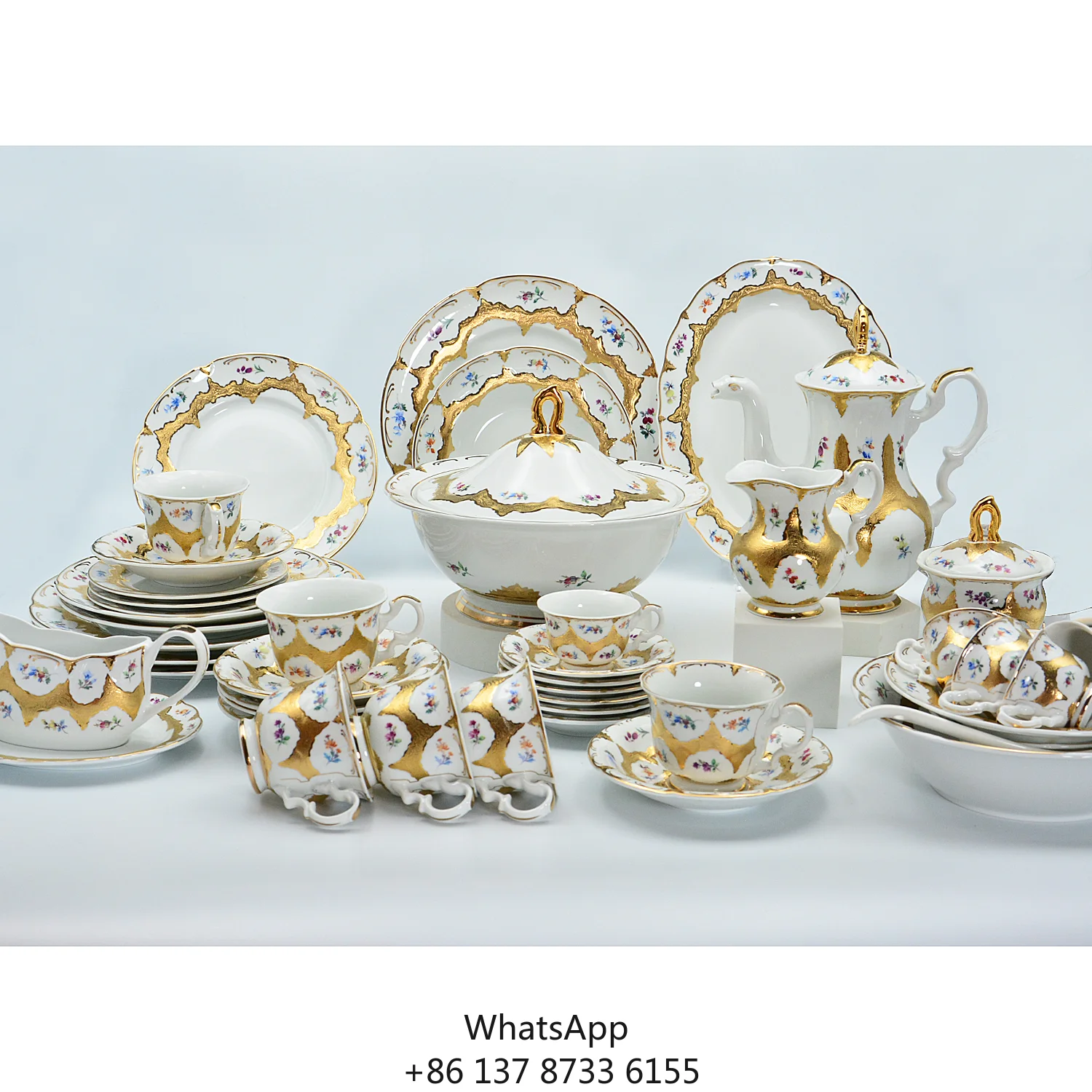 

86 Pcs Wholesale Royal Style Embossed Gold Porcelain Dinner Set Luxury Dinnerware