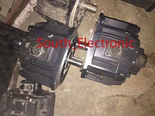 SGMD-22A6ABF  servo motor  , In good working condition, free shipping  a