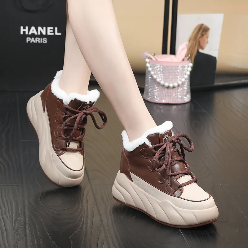 2024 Autumn/Winter New Thick Sole Popular Old Dad Style Casual Genuine Leather Women's Shoes with Velvet Cotton Shoes Winter