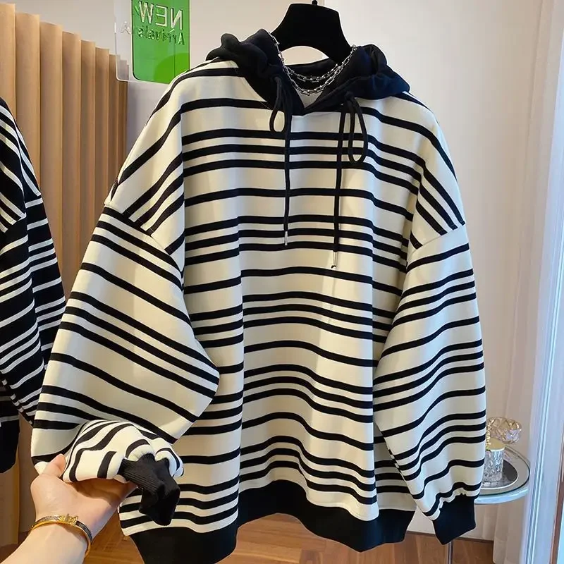 Plus size design striped sweater women's autumn and winter velvet Korean version of loose cotton tops fashion casual coat.