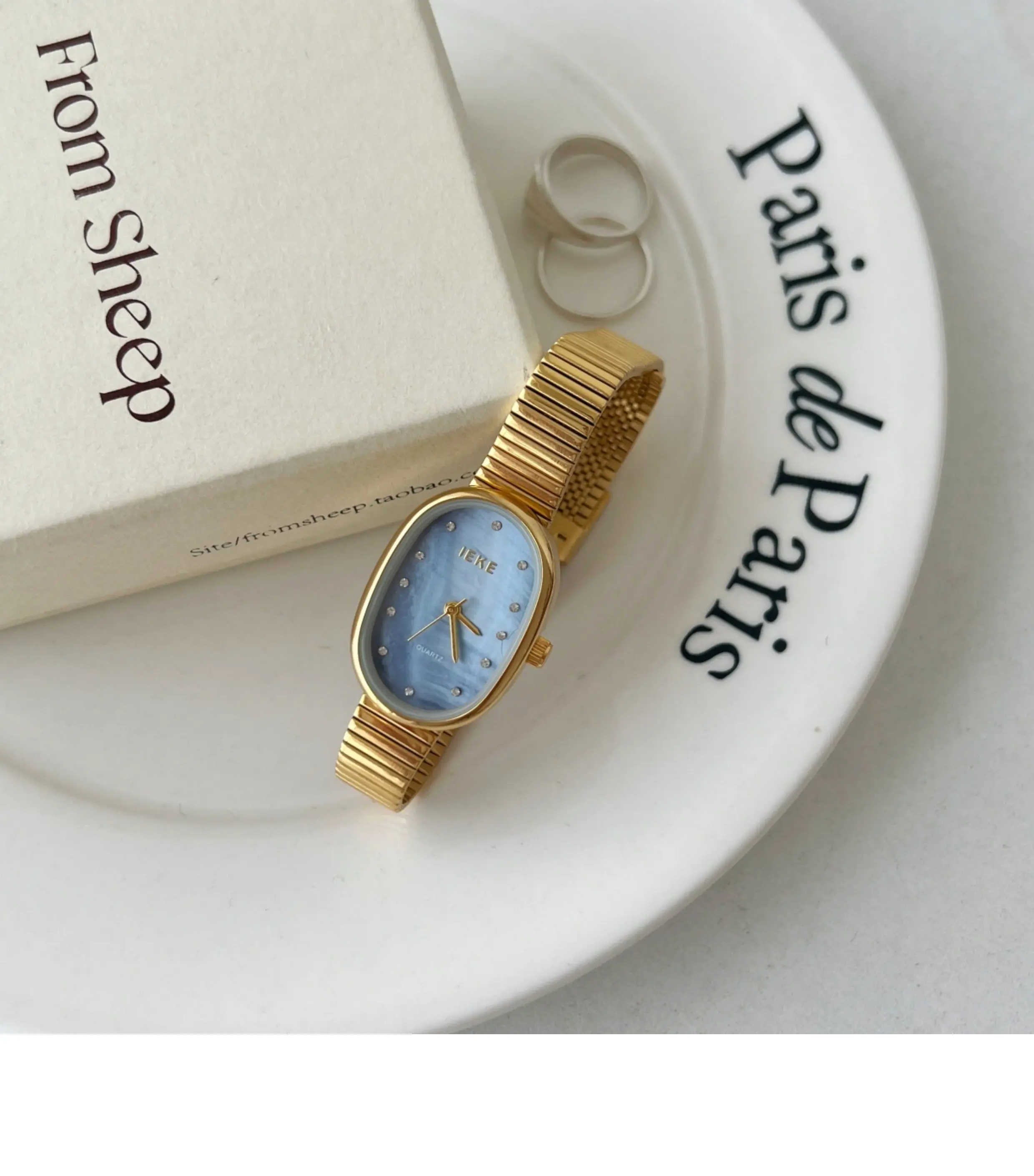 Women'S Oval-Shaped Vintage And Fashionable Versatile Quartz Watch With A Sophisticated And Elegant DesignSuitable For Students.