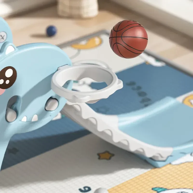 

Комбинация для малышей, включая баскетбольную раму, одна горка, детский пластиковый набор домашних горшков