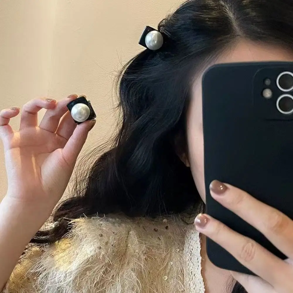 2Pcs French Pearl Black Hairpin Small Fragrance Light Luxury Vintage Pearl Hairpin Temperament Fringe Side Bangs Hair Clip Women