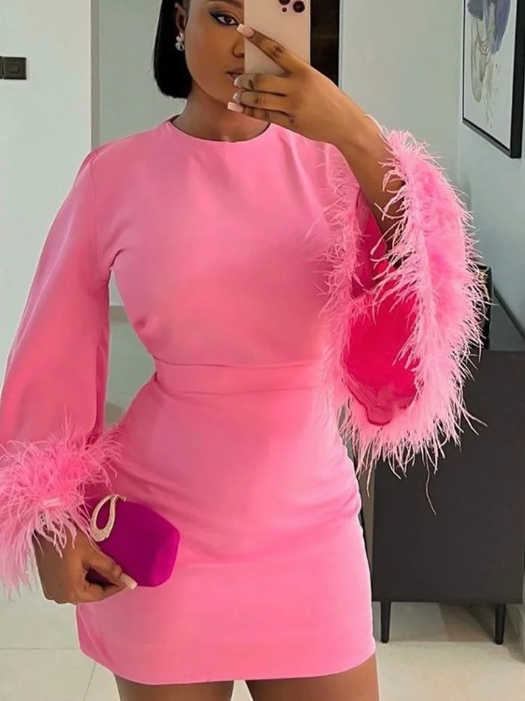 

Осеннее новое женское платье Three Sisters, однотонное темпераментное элегантное платье с круглым вырезом из страусиных волос и длинными рукавами, легкое платье в зрелом стиле