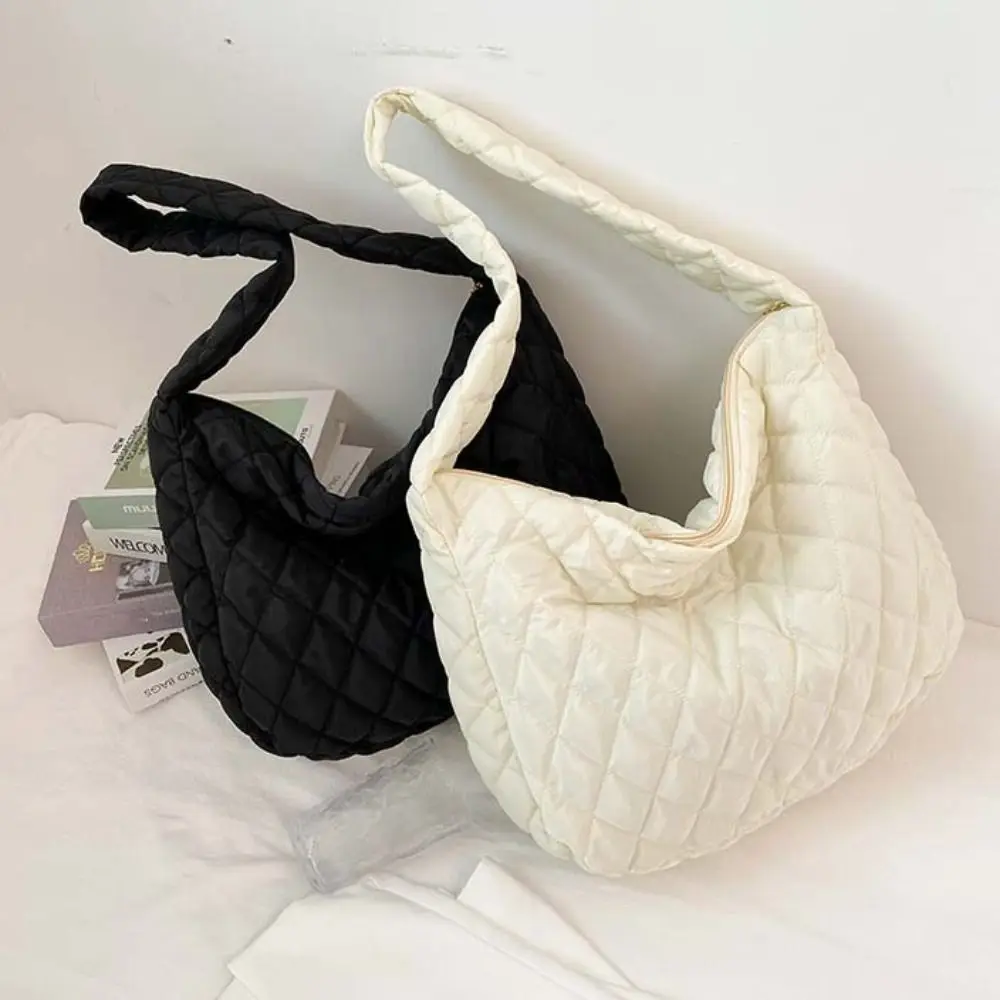 

Lattice Cloud Shoulder Bag Zipper Large Capacity Space Cotton Underarm Bag All-match Solid Color Padded Crossbody Bag Daily