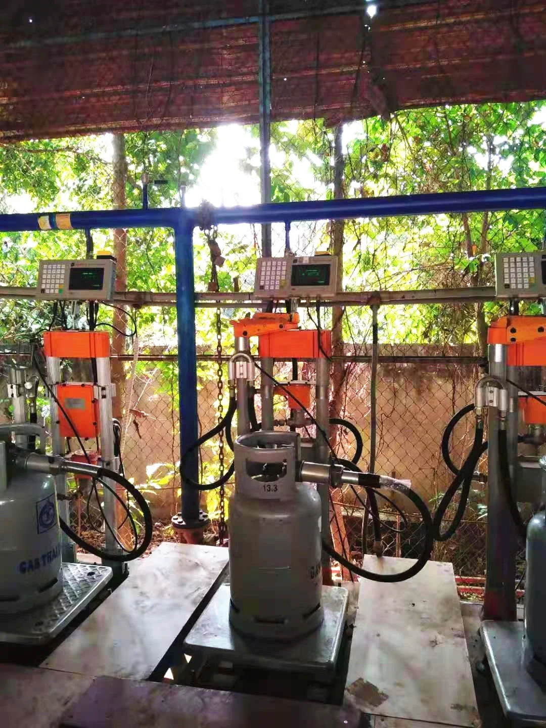 Liquid Petroleum Gas Butane Filling Machine High Speed with Digital Display for LPG Refill