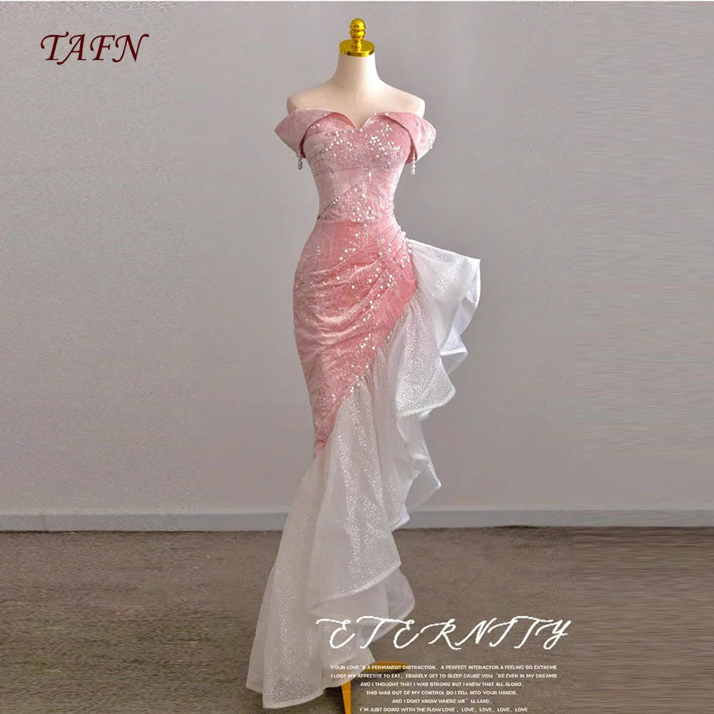 

TAFN Gorgeous Reception Dresses Princess Pink Pearls Wedding Party Dresses Asymmetrical Ruffle Bridal Gown