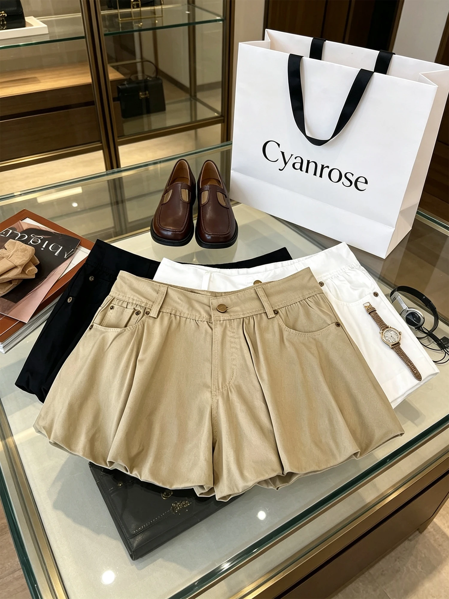 

Women's Khaki Shorts Y2K Gyaru Vintage Short Pants Korean Style High Waist Bud Shorts Casual Flared Hot Pants for Women Summer