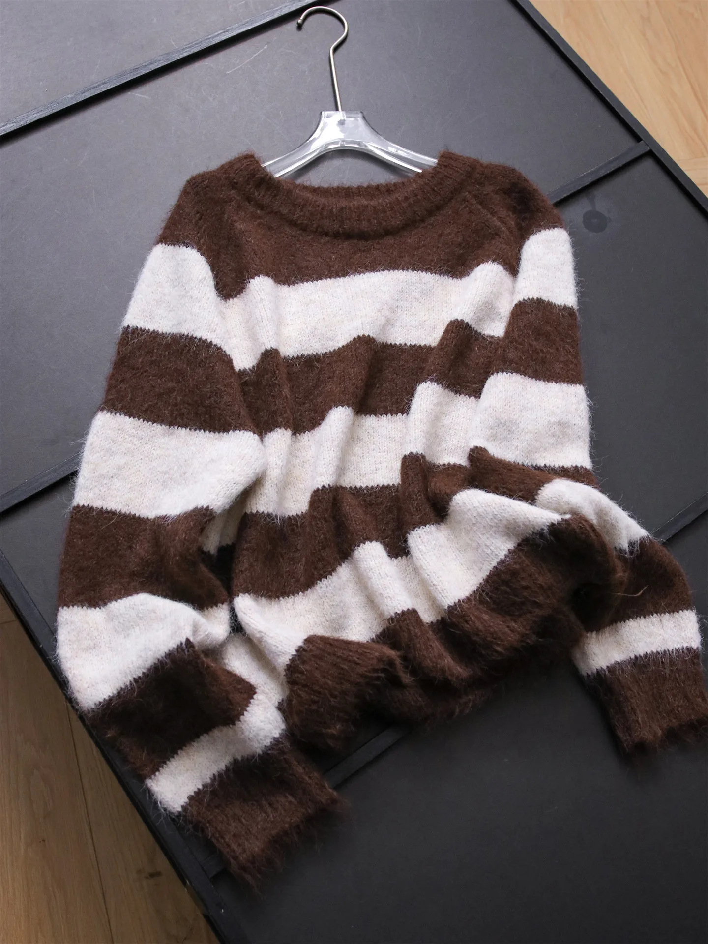 

Женский длинный вязаный свитер Sve, круглый, свободный крой, мягкий, уютный, в полоску, осенний новый универсальный женский свитер B62