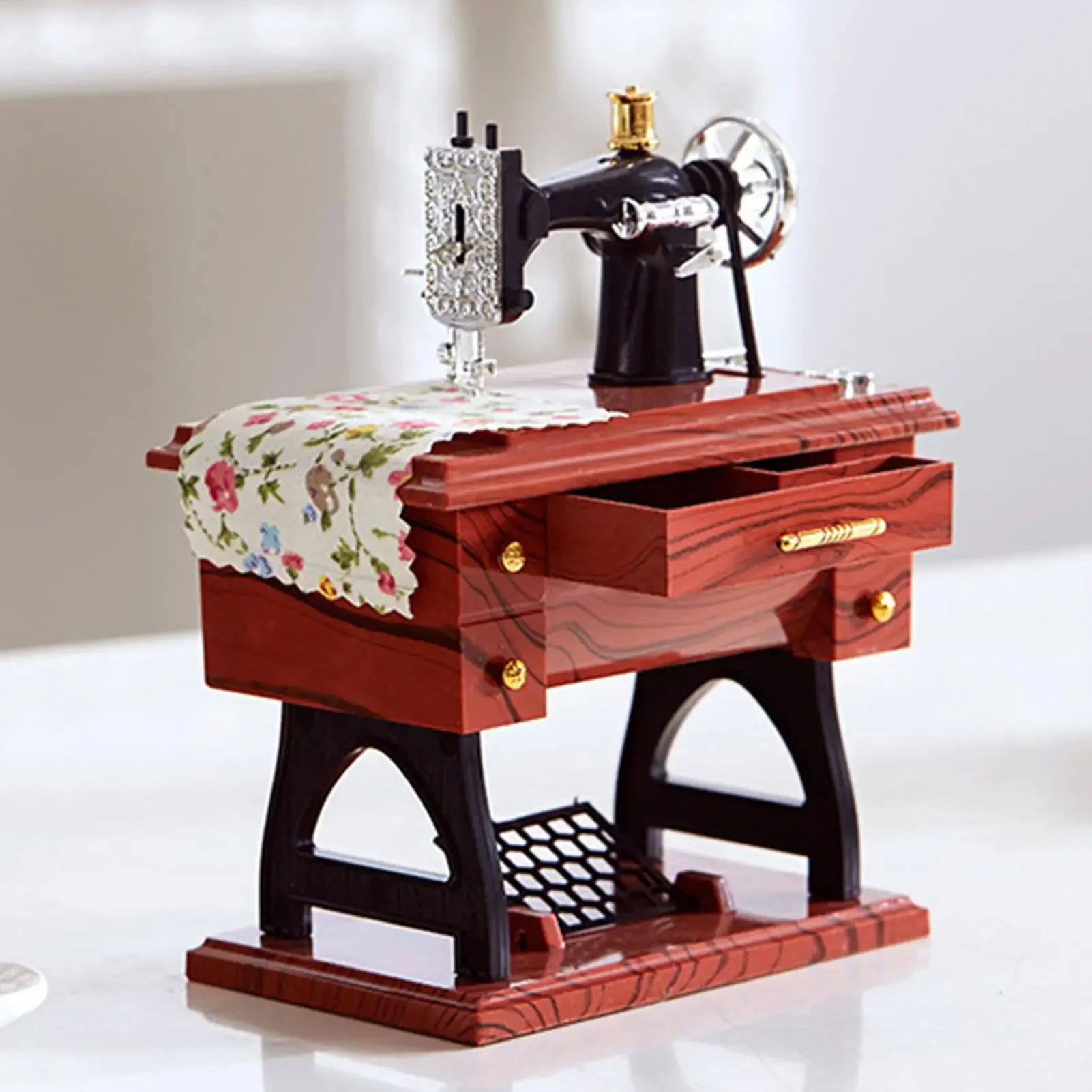 

Vintage Sewing Machine Music Box, Creative Desktop Decor, Birthday Gift for Adults & Kids