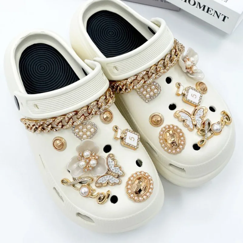 18 قطعة مجموعة سحر الأحذية الفاخرة الملحقات ثقب إبزيم الحذاء الرجعية حجر الراين فراشة الذهب سلسلة DIY بها بنفسك الأحذية زينة الفتيات هدية