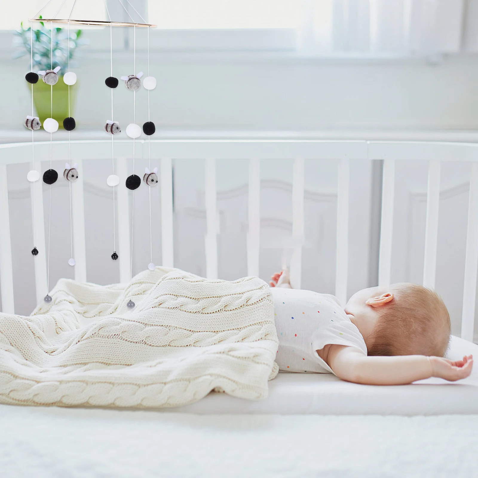 โมบายแขวนรูปผึ้งสำหรับตกแต่งเปลเด็ก ของตกแต่งห้องเด็ก โมบายลม ของประดับตกแต่งห้องเด็ก ของประดับแขวนเตียงเด็ก รูปสัตว์