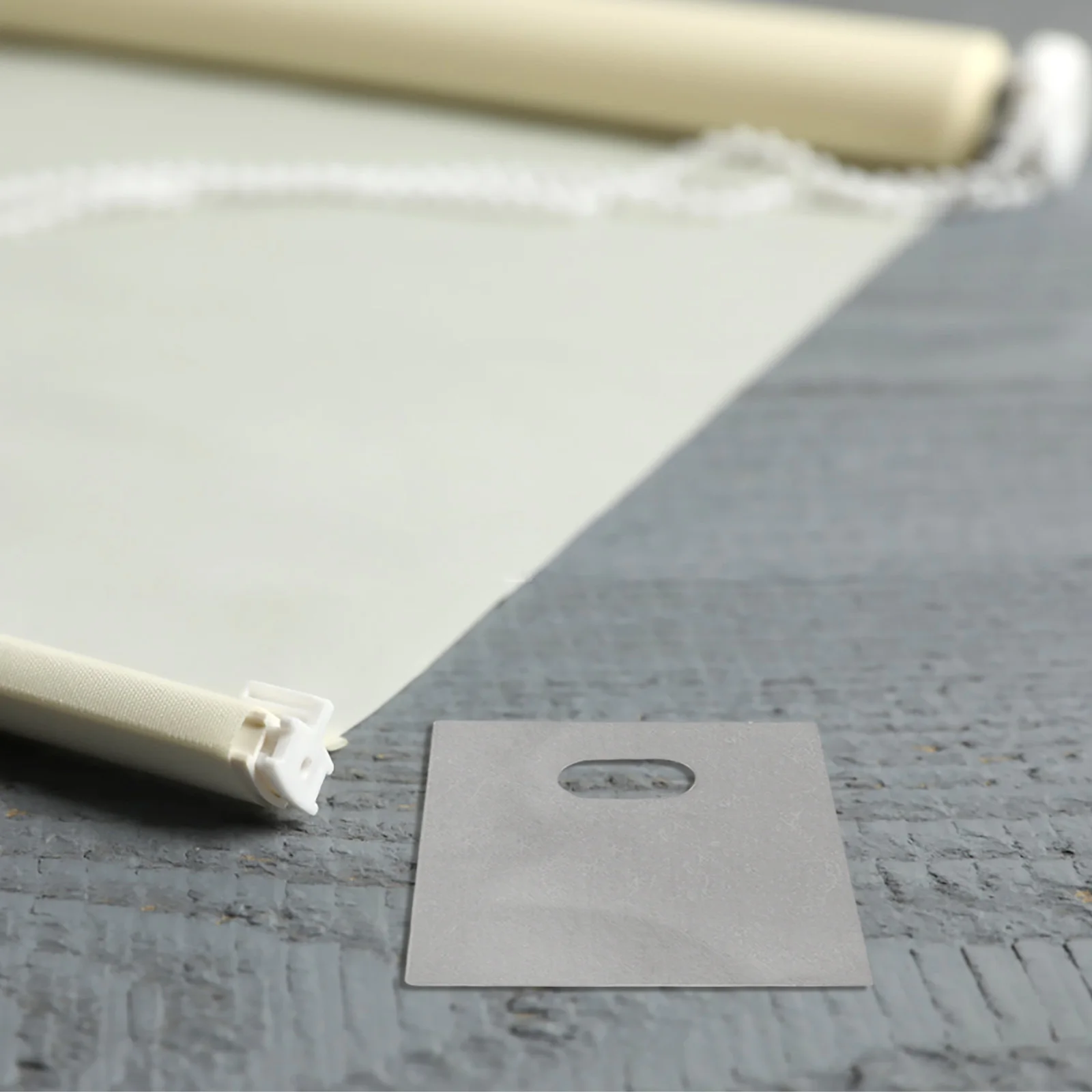 

40Pcs Vertical Blind Tabs Repair Accessories Self-Adhesive Clips Replacement Slats Quick Fix for Window Blinds Home Office Use