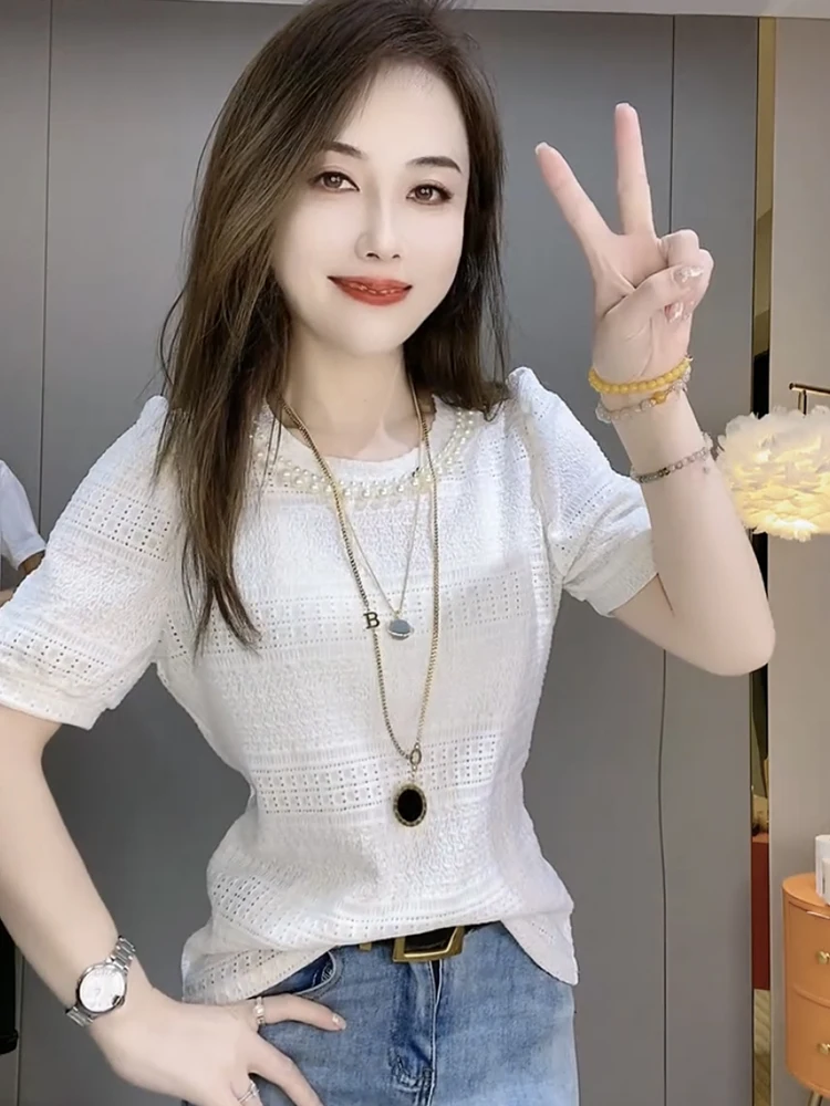 Faionable ort Sve Lace irt Women's Sli Beaded Heavy Embroidery Quali round Ne Top Trendy Summer New Arrival