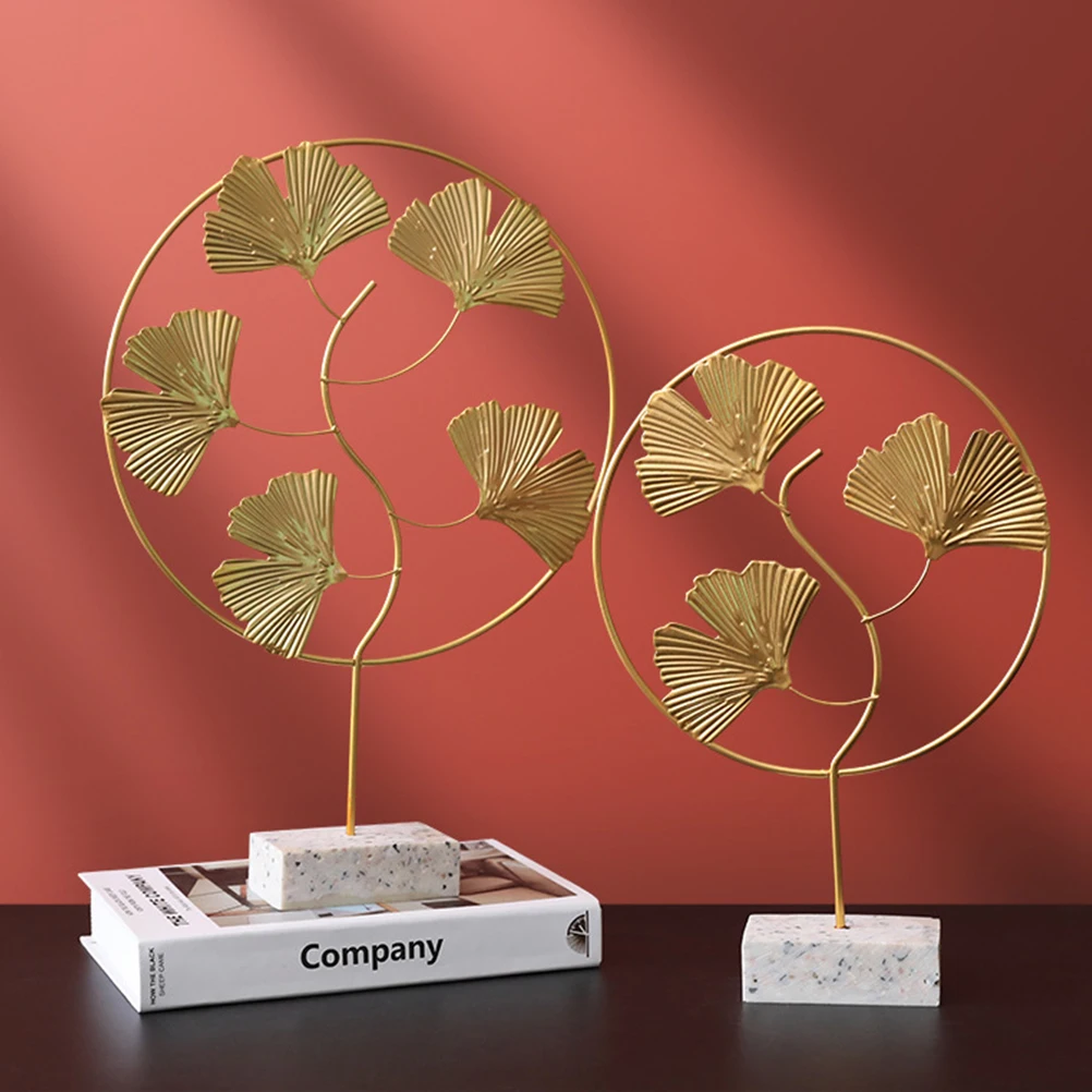 

1Pcs Nordic Style Creative Resin Metal Ornament Golden S Household Desktop Wine Cabinet Decorative Adornment Creative Adornment