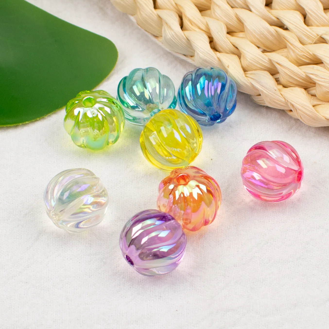 

Wholesale 100pcs/lot 15mm uv color print geometry rounds shape acrylic striaght holes beads diy jewerly garment accessory