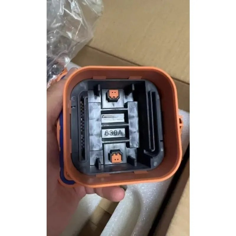 170M3423 MSD Service Disconnect Switch 690V 630A Reliable Safety Component for New Energy Vehicle Battery Service