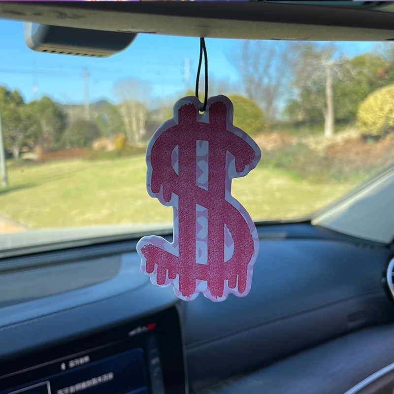 핑크걸이 가장 좋아하는 달러 지폐 모양의 프리지아와 영 - Car Accessories Juicy Couture 리뷰 및 가격