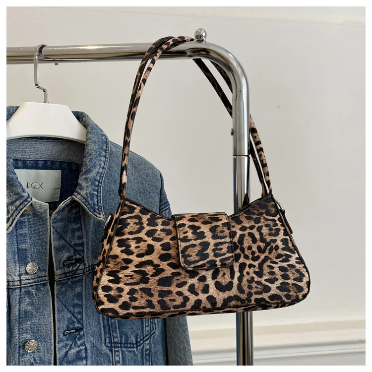 

Сумка с леопардовым принтом, модная женская новинка 2026 года, стильная и элегантная, сумка через плечо/на одно плечо, нишевый дизайн
