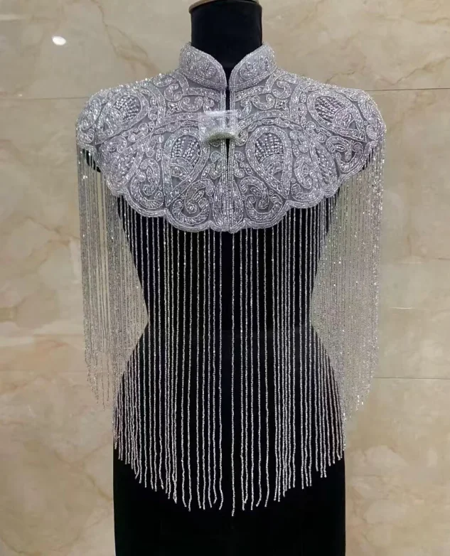 Scialle cheongsam indiano con nappe lunghe e perline fatte a mano