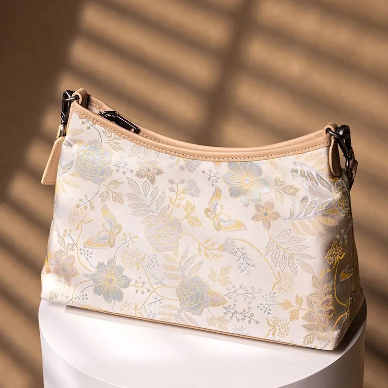 

Dark fragrance handbag handmade Chinese style with Qixi Festival gift