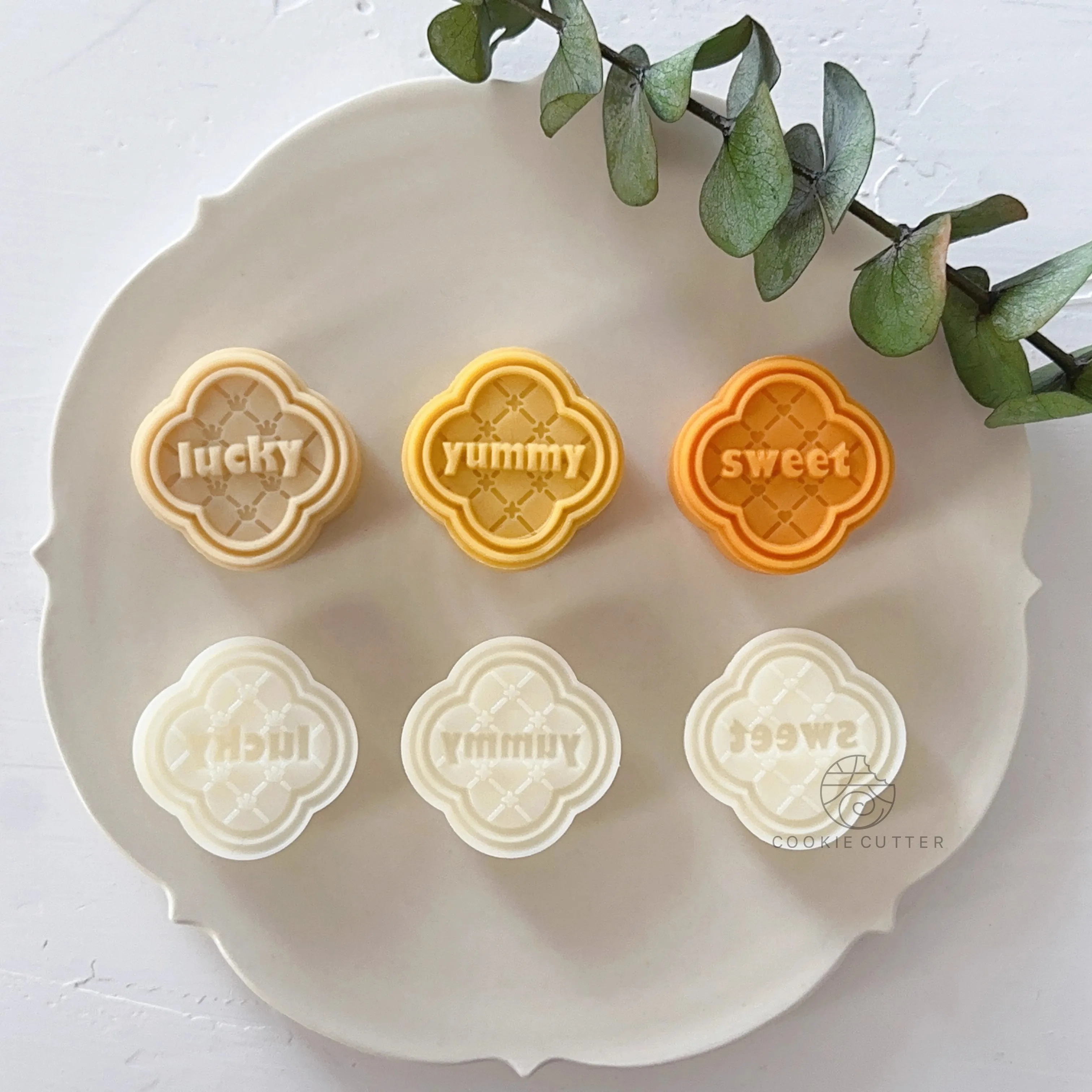 3Pcs/Set 20g 30g Mini Novel Mooncake Pressed Mold Lucky Clover Shape English Letter Pattern Cookie Pastry Stamp Pineapple Cake