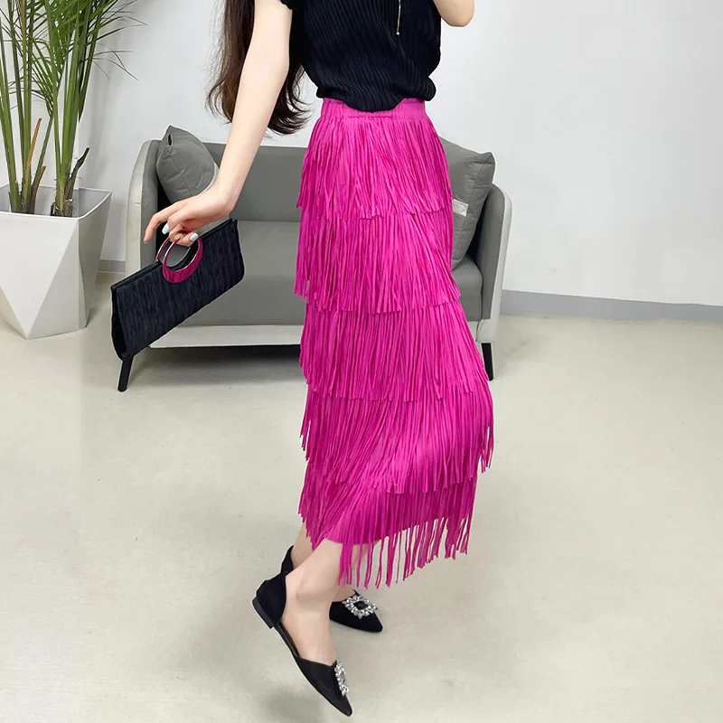 

2024 Spring and Summer New Miyake Pleated Five-layer Fringed Skirt Women's Loose Elastic Fashion Design High-end Skirt