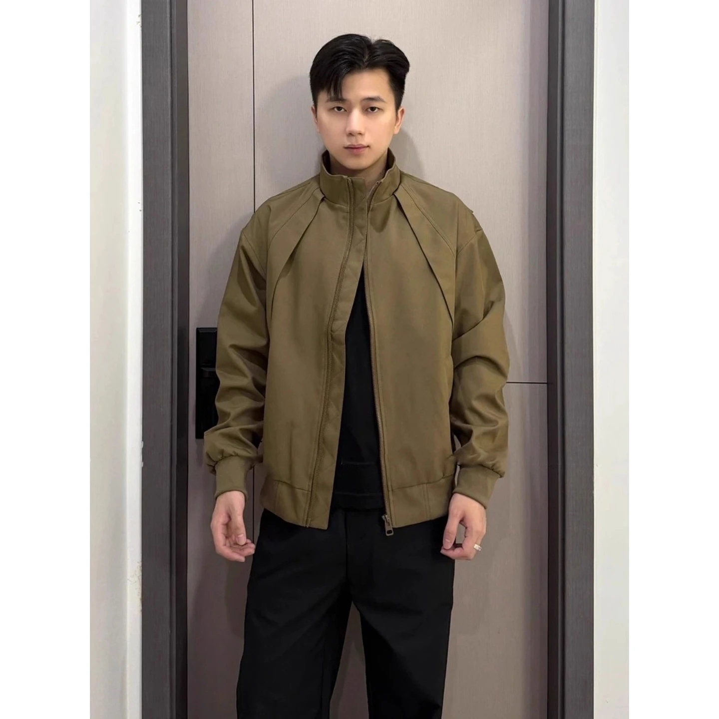 

Мужское осеннее ветрозащитное водонепроницаемое пальто в стиле ретро в стиле милитари с воротником-стойкой и воротником-стойкой на заказ