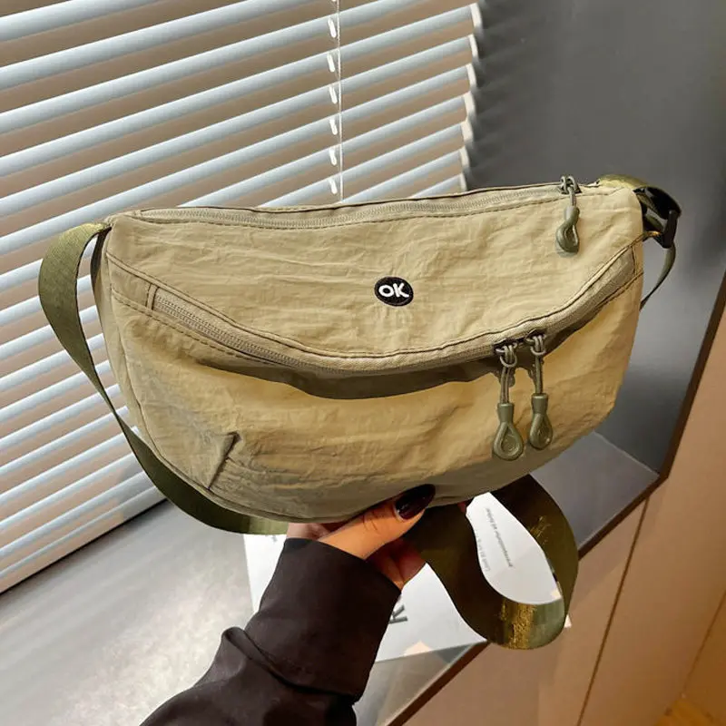 Ultra-light Waterproof Crossbody Bag, Unisex Oxford Nylon Sling Bag, Versatile Lightweight Practical Saddle Chest Dumpling Bag