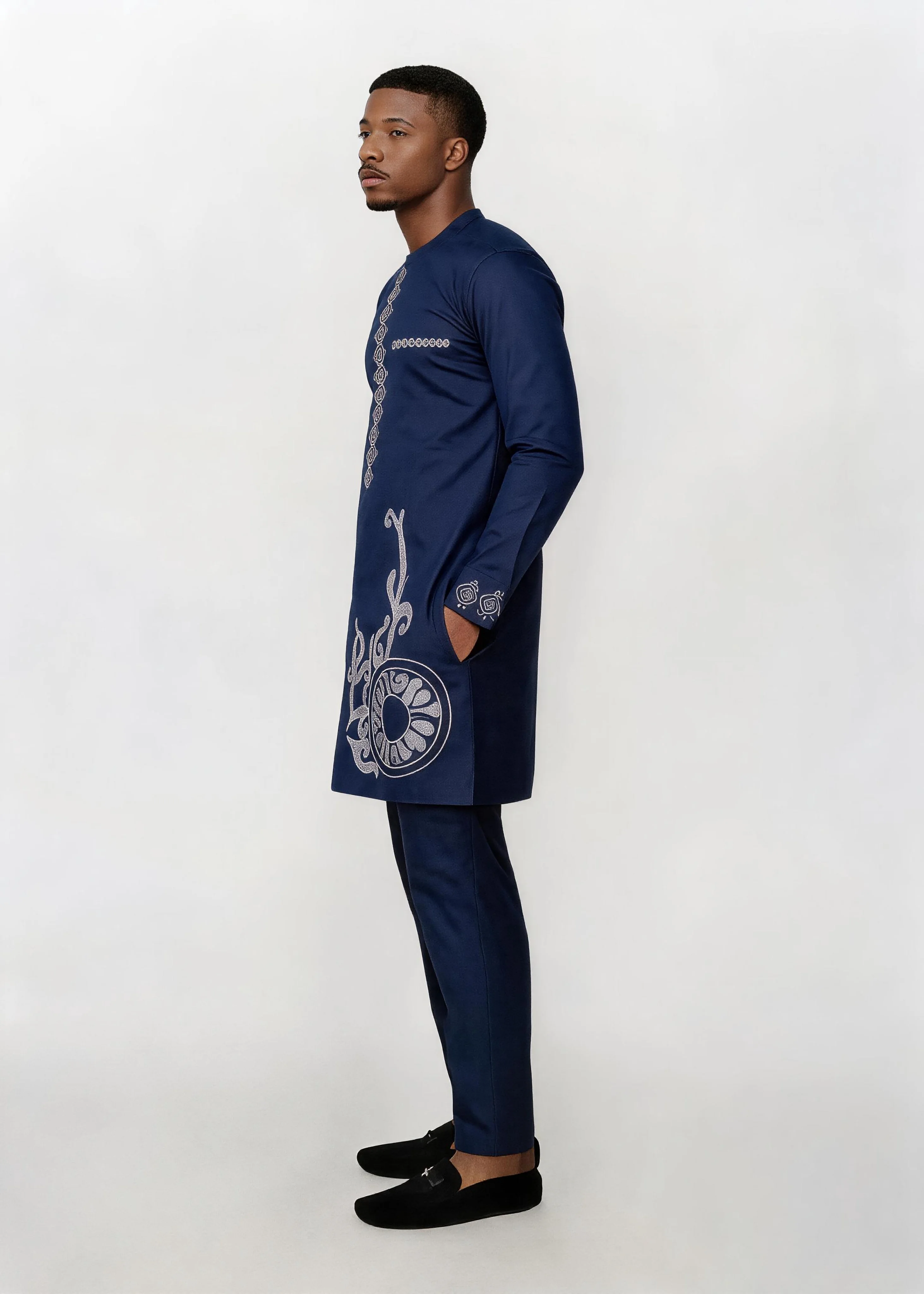 Men African Dashiki 2‑Piece Outfit, Silver Embroidery Long Sleeve Tunic Top & Matching Pants, Traditional Wedding Party Suit