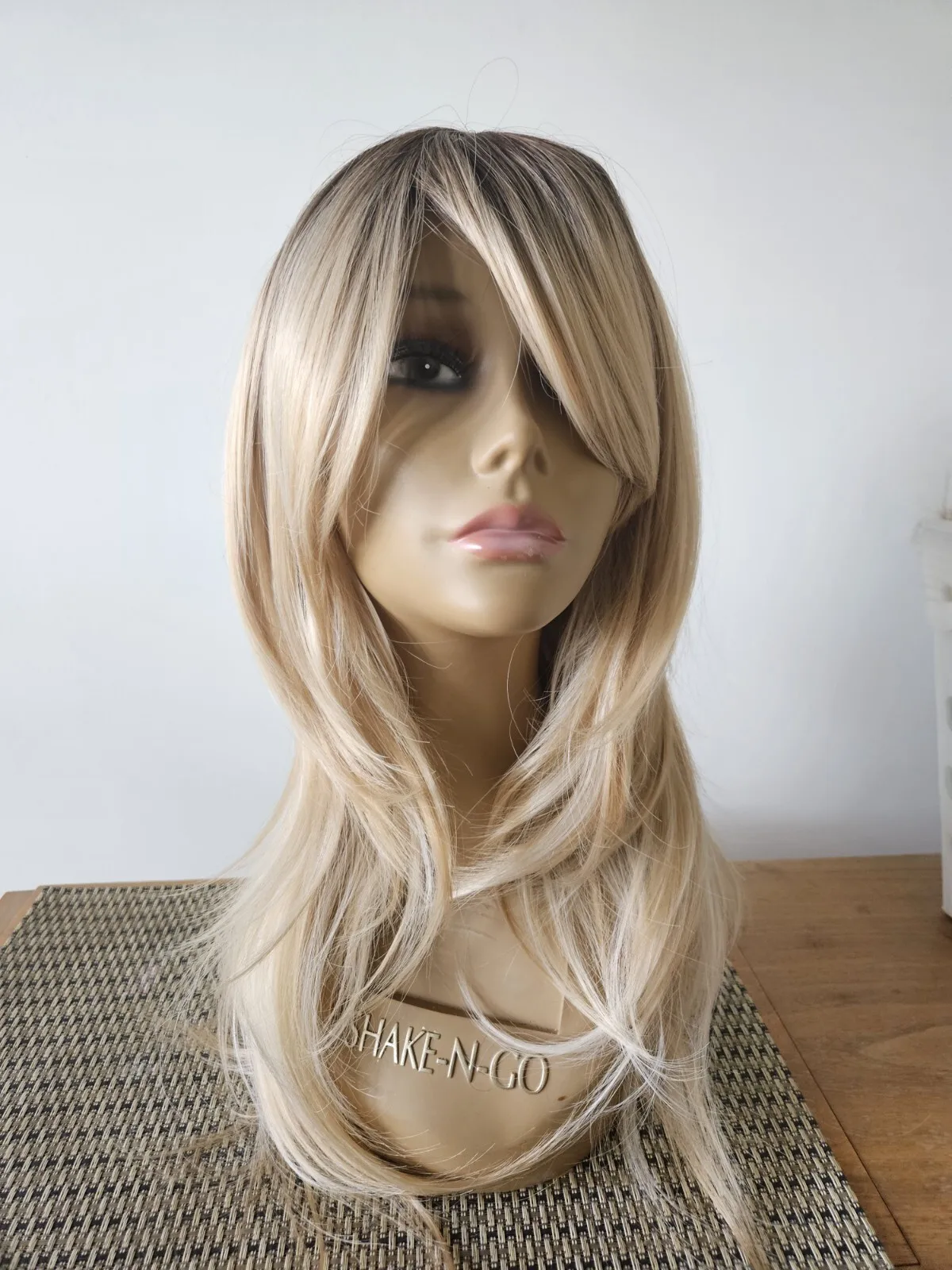 

NEW LONG HIGHLIGHTED BLONDE CURTAIN BANGS STRAIGHT HAIR WIG LAYERED