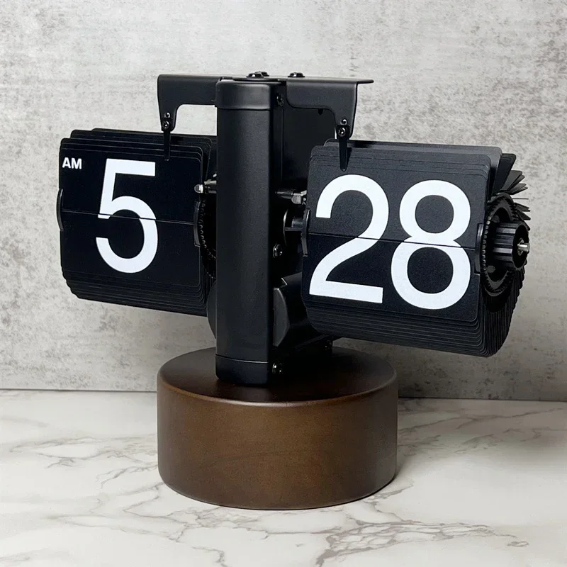 Creative Table Clock Mechanical Automatic Page Turning Clock Retro Decoration Living Room Bedroom Office Desktop Decoration