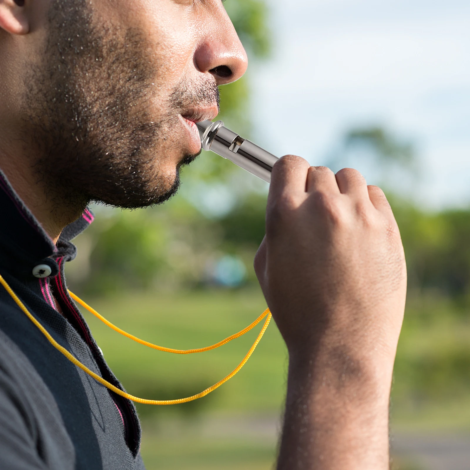 

Silver Stainless Steel Pigeon Whistle Portable Loud Training Tool Bird Whistle Communication Durable Lightweight