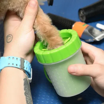 Automatic Dog Paw Cleaning Cup 1