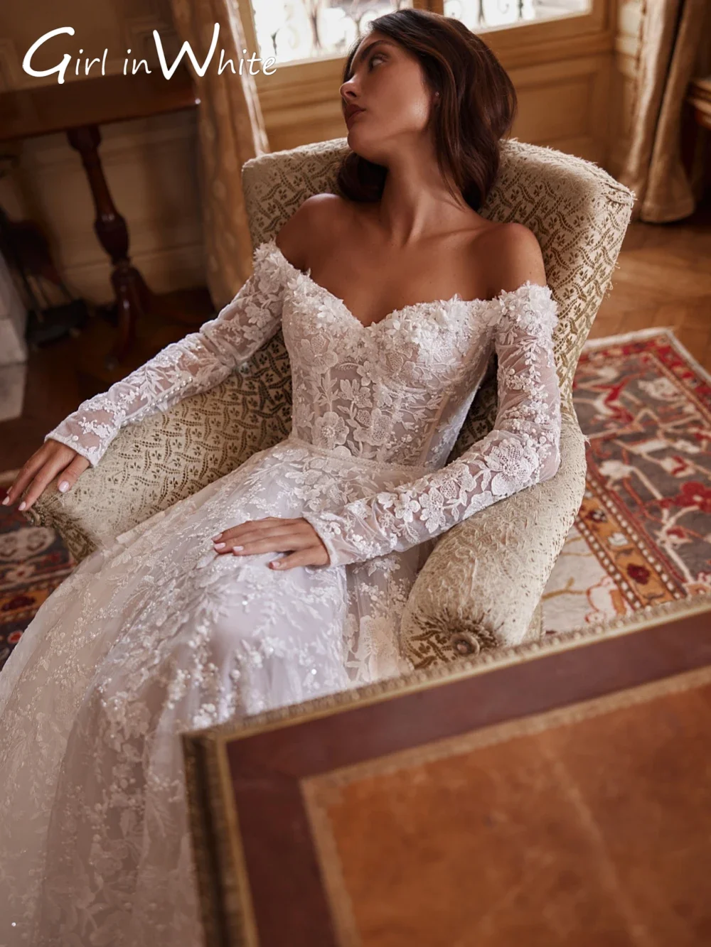 ชุดแต่งงานแบบเปิดไหล่ทรงหวานประดับลูกปัดและผ้าลูกไม้ปักลาย  ชุดเจ้าสาวปี 2025 แบบสั่งตัดเปิดหลังสำหรับเจ้าสาว