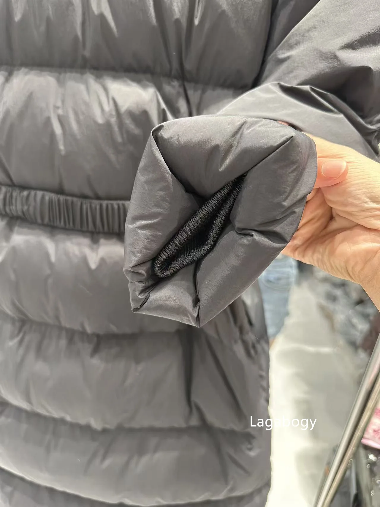 Lagabogy 2026 Long Down Jacket Winter Large Real Fox Fur Collar Waist Women Parkas Elegant Thicken Hooded White Duck Puffer Coat