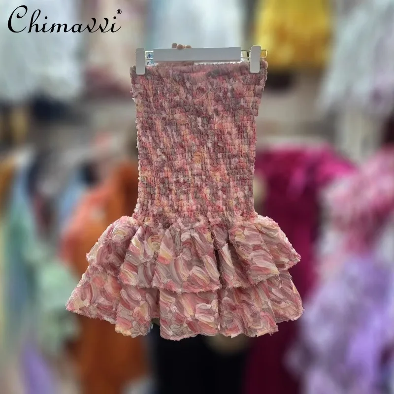 

2025 Spring and Summer French New Tube Top Elastic Elastic Wrap Layer Ruffle Short Dress For Women