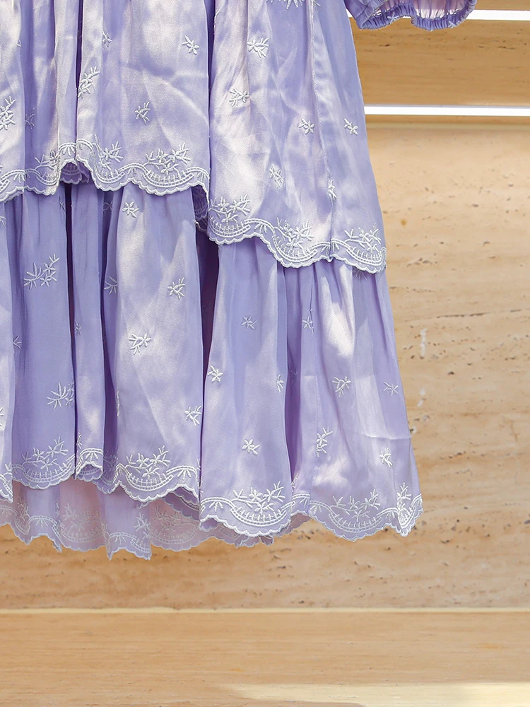 เอเล่ เฟรนช์ สเลปัก V-Ne Cake Dr กระโปรงทรงเอเอวสูงสำหรับผู้หญิงชุดลำลองฤดูร้อน