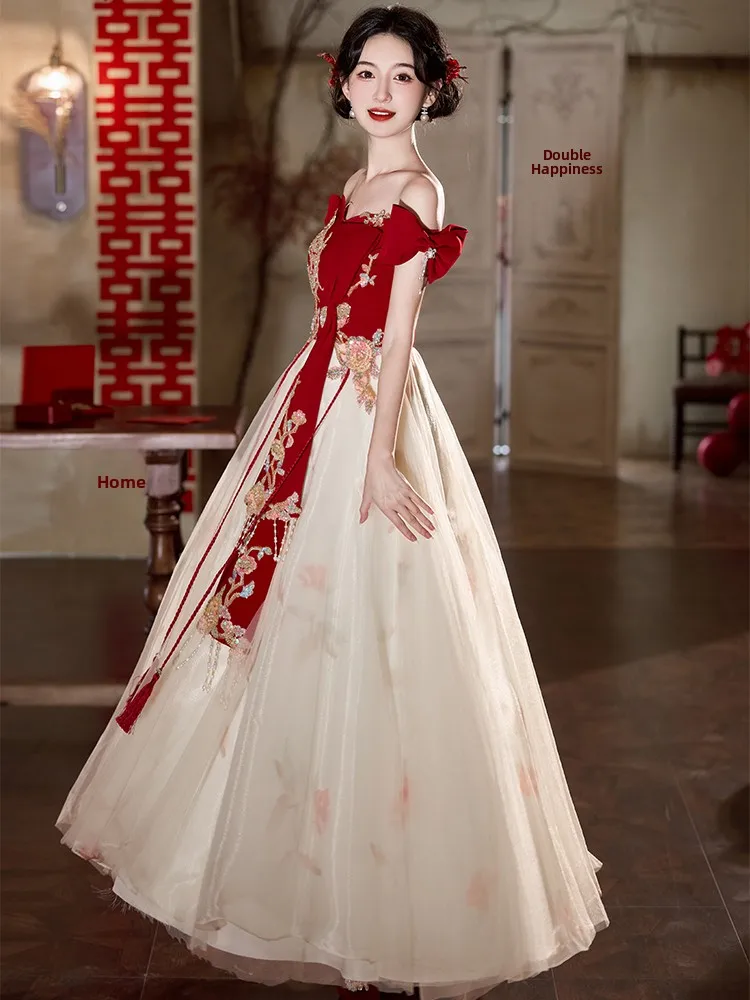 

Элегантное китайское свадебное платье на одно плечо с вышивкой, длинная юбка, приталенный крой для свадебных торжеств и выступлений