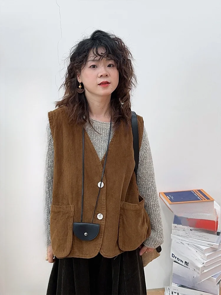 

Ретро Скорпион в бутылке с водой, женский жилет свободного покроя с V-образным вырезом, вельветовый корейский жилет с одной пуговицей, универсальный повседневный жилет