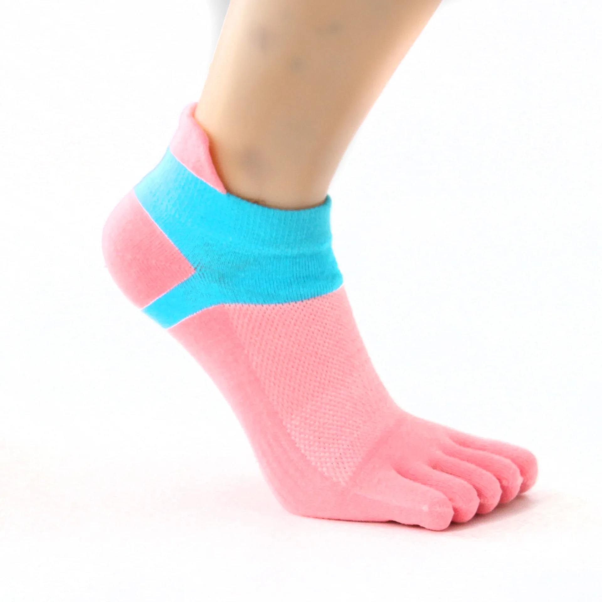 New Fashion Women Five-finger Socks Sports Jacquard Socks Classic Solid Color Boat Socks S2021