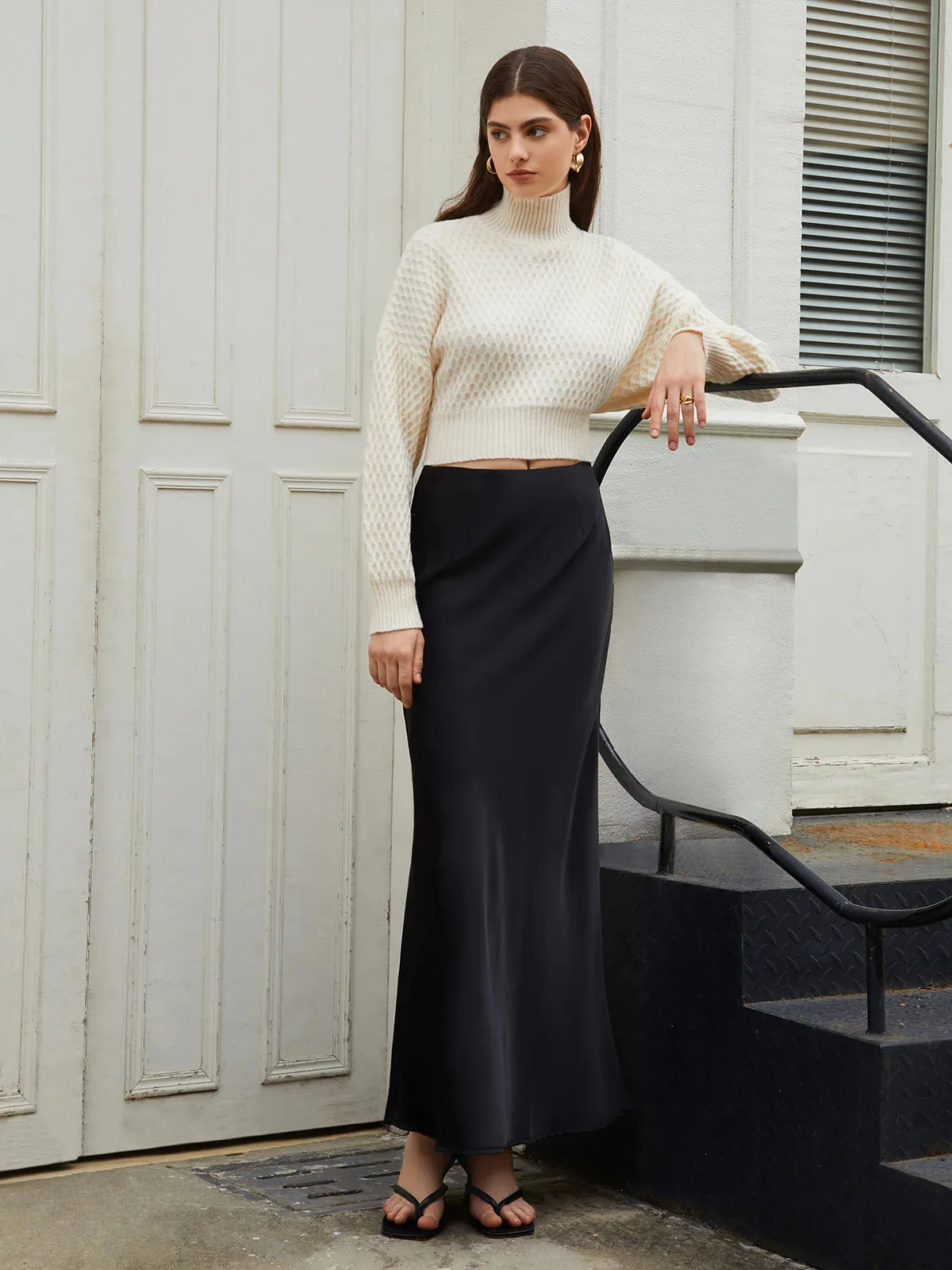 New Winter Fashion Women Loose High Collar Knitted Sweater Backless Lace Up Women's Fashion Solid Color Overhead Honey comb Top