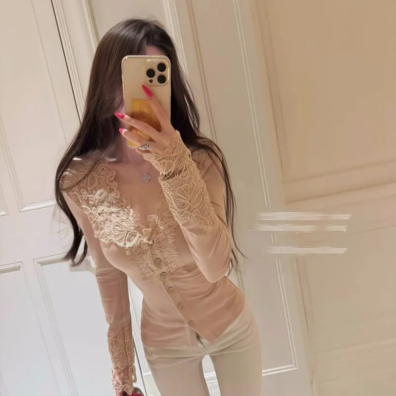 

Korean Fashion Elegant and Pure Desire Splicing Blouse Women Spring New Lace V-neck Long Sleeved Female Shirt Slim Fit Tops