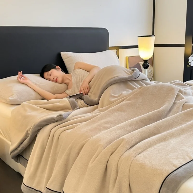 طبقة مزدوجة بلون الحليب المخملية بطانية الخريف الشتاء رشاقته الدافئة بطانية قطيفة ل أريكة تتحول لسرير غطاء سرير سميكة انخفاض الشحن