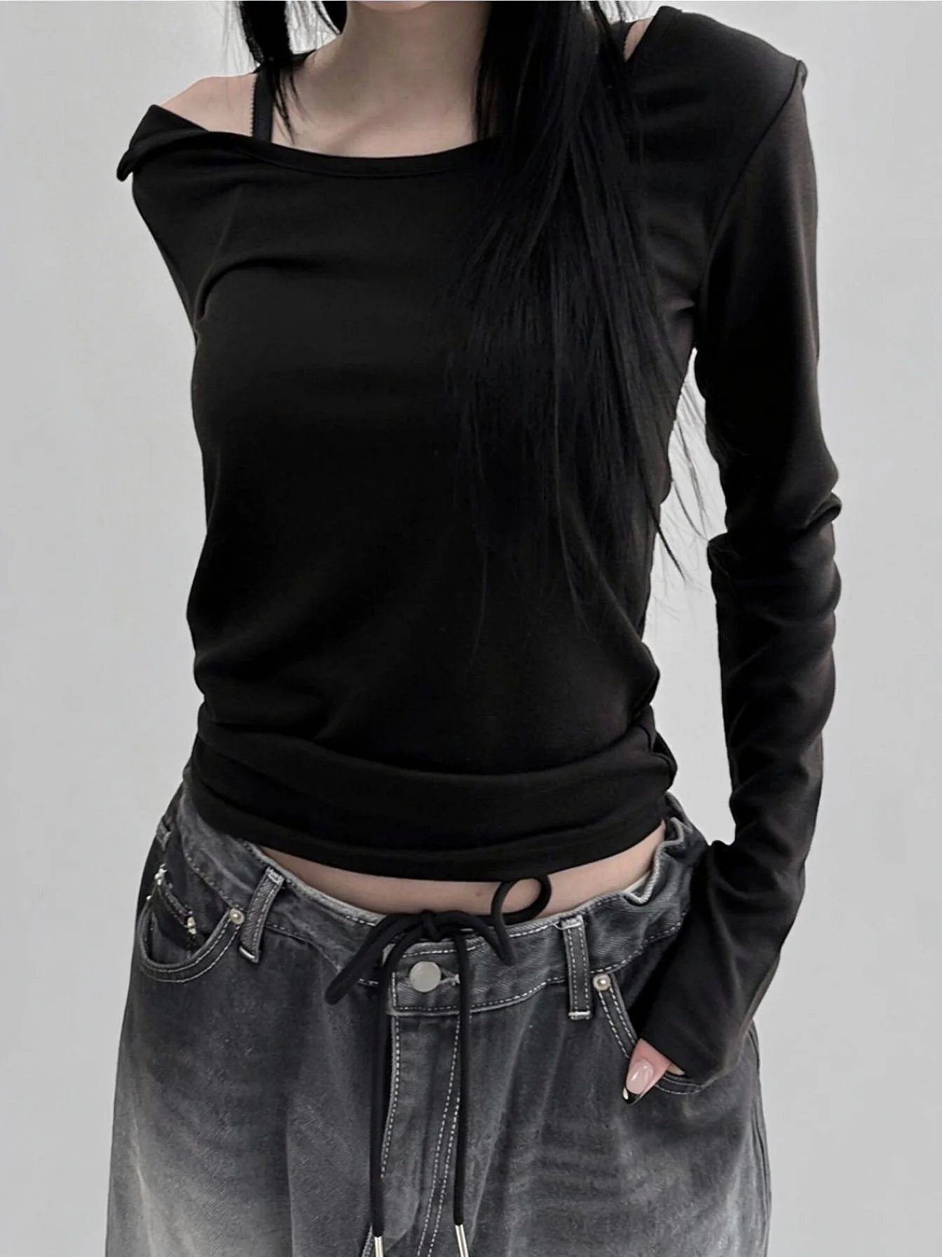 Dongda Gate Design Sensation Casual Long Sleeve Shoulder Bared Retro Style Women's T-shirt Spring Fashion Ladies Top