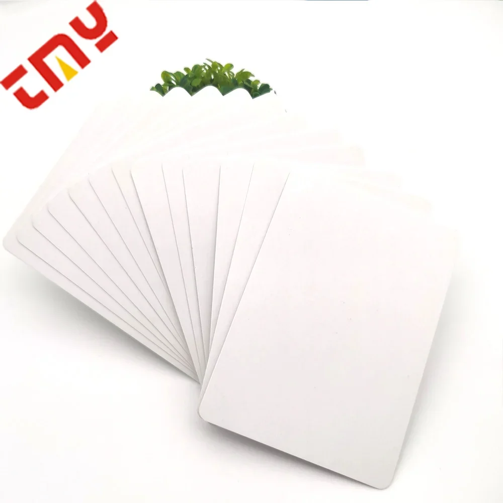 

Изготовленная на заказ белая матовая пустая сублимационная ПВХ струйная членство Студенческий бизнес-ID для печати пластиковая карта